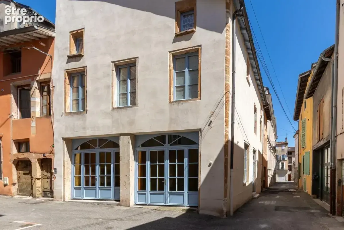 Mâcon centre historique – Maison de ville avec caractère et beaux volumes - photo 20