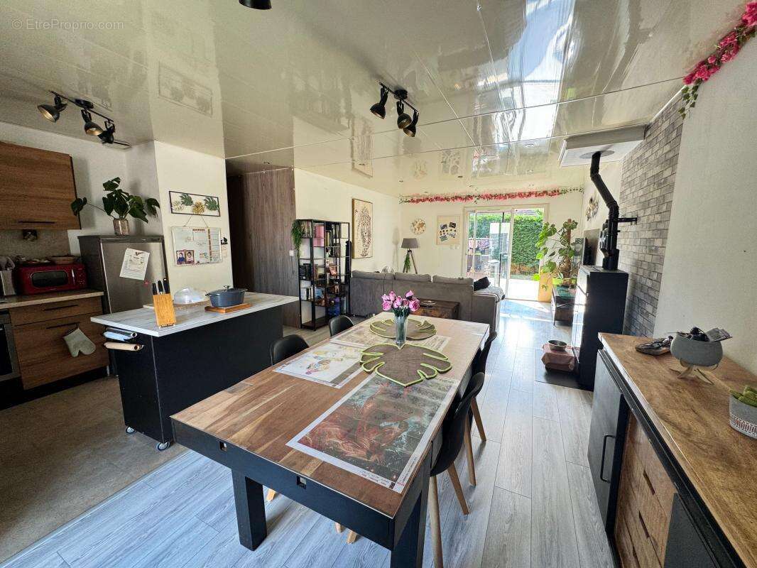 Maison à FOURNIVAL