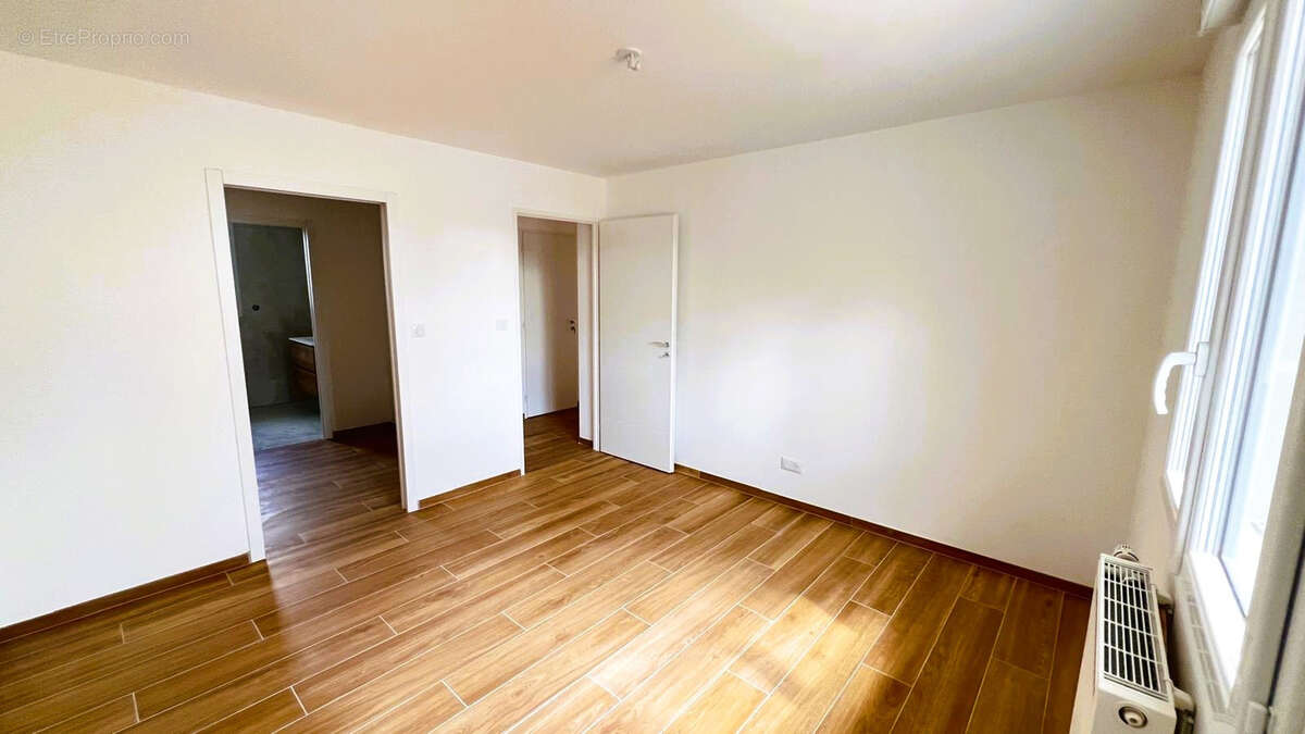 Maison à MAINVILLIERS