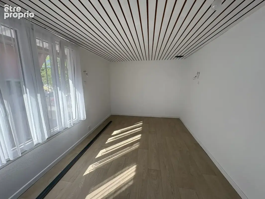 Charmante maison de 90 m2, idéalement située à Magstatt-le-Bas, offrant un cadre de vie chaleureux et fonction - photo 14