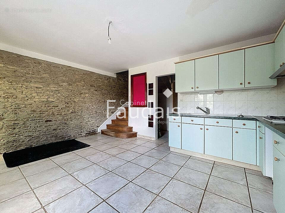 Maison à LES LOGES