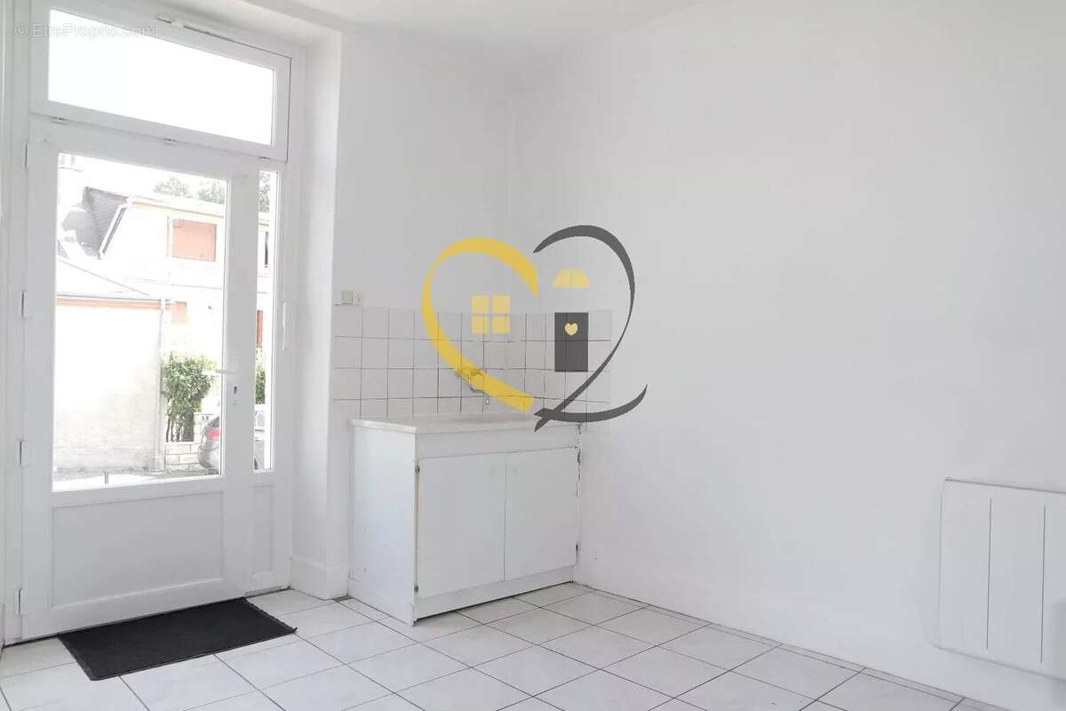 Maison à Reuilly pour investisseur - photo 14
