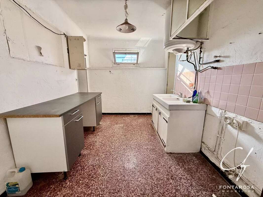Maison à LE MUY