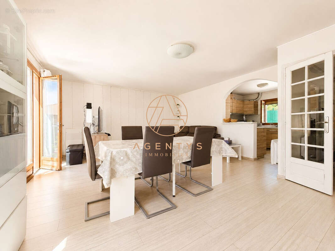 Maison 94 m² à Villiers-Sur-Marne  - photo 5