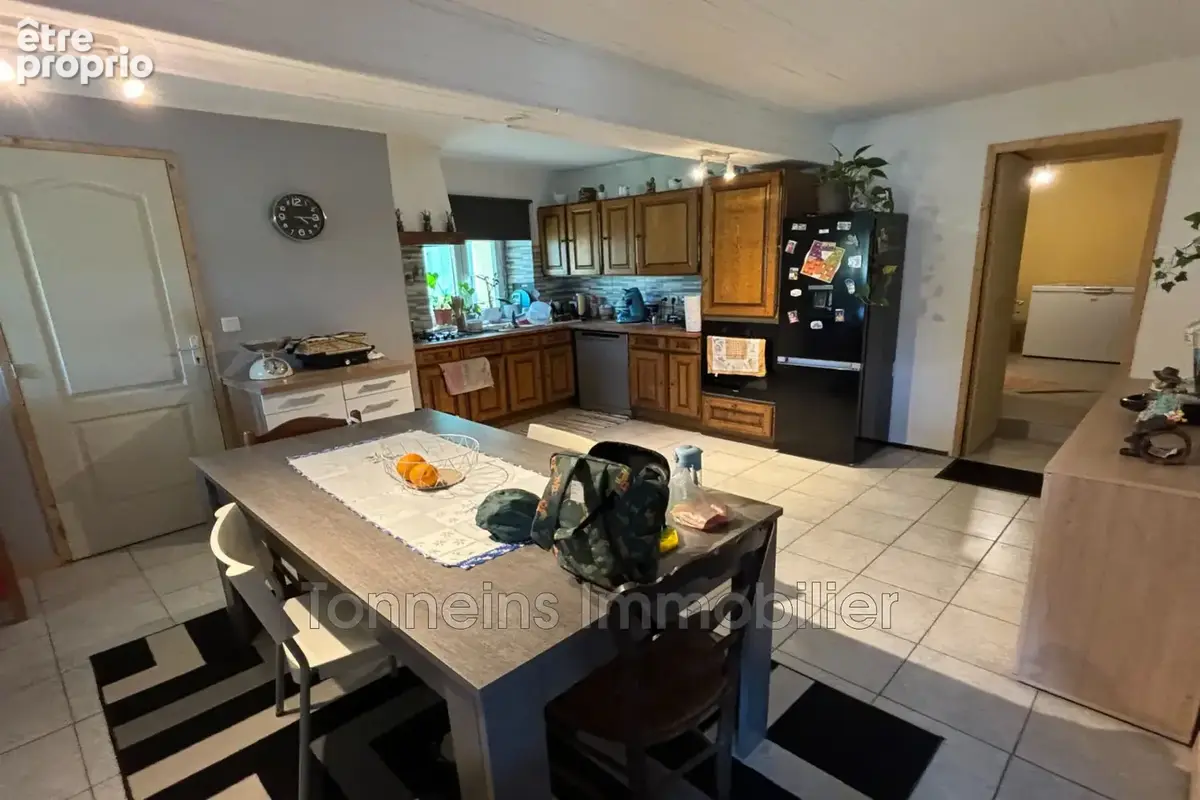 Maison 7 pièces 210 m² à vendre à Tonneins (47400) - photo 2