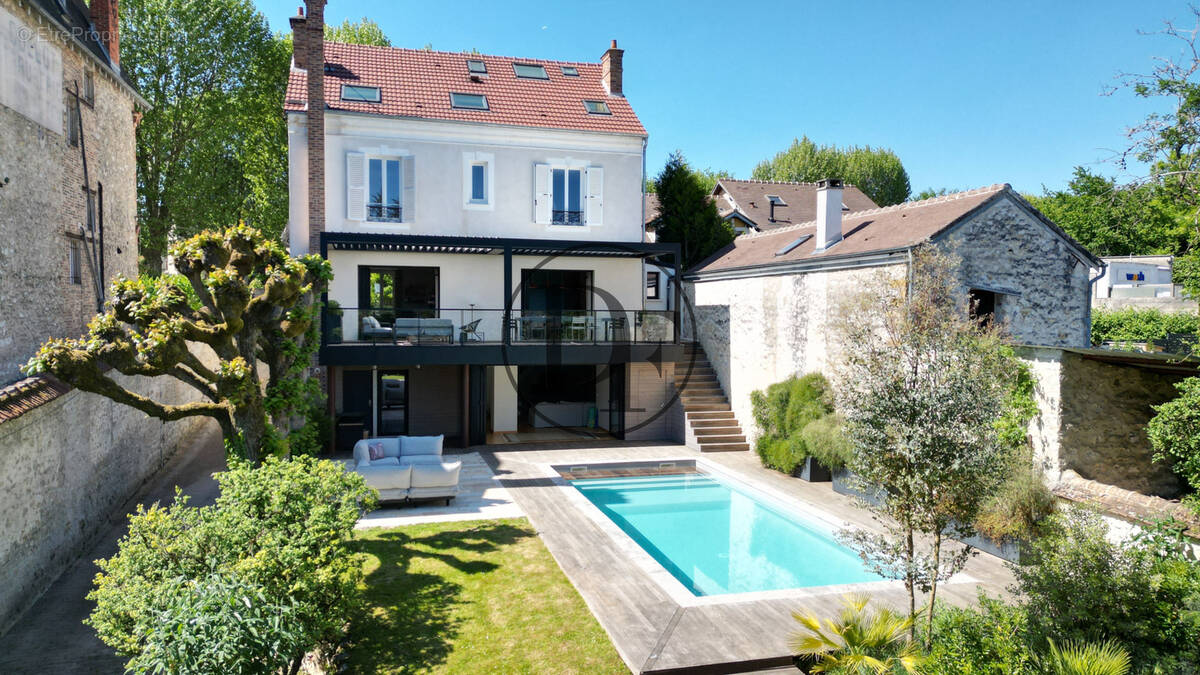 Maison à FONTAINEBLEAU