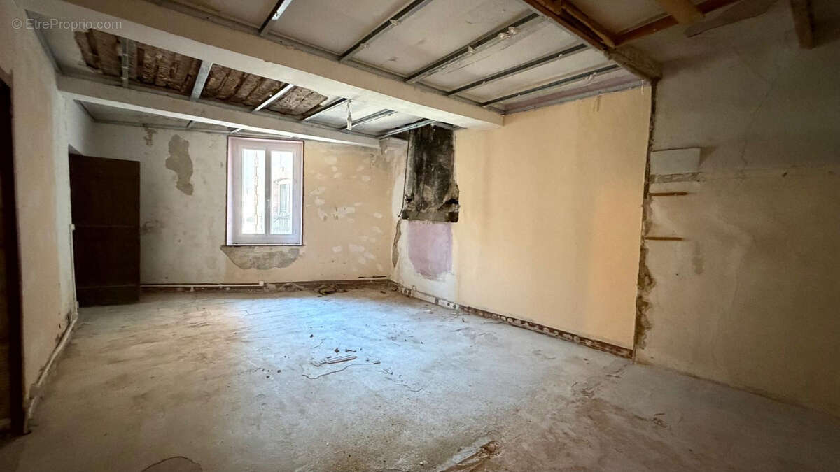 Maison à PARAZA