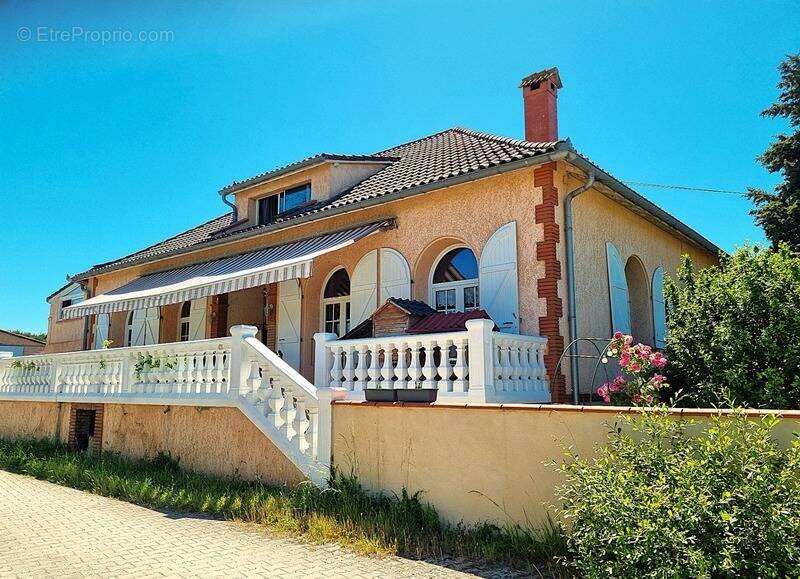 Maison à BRAX