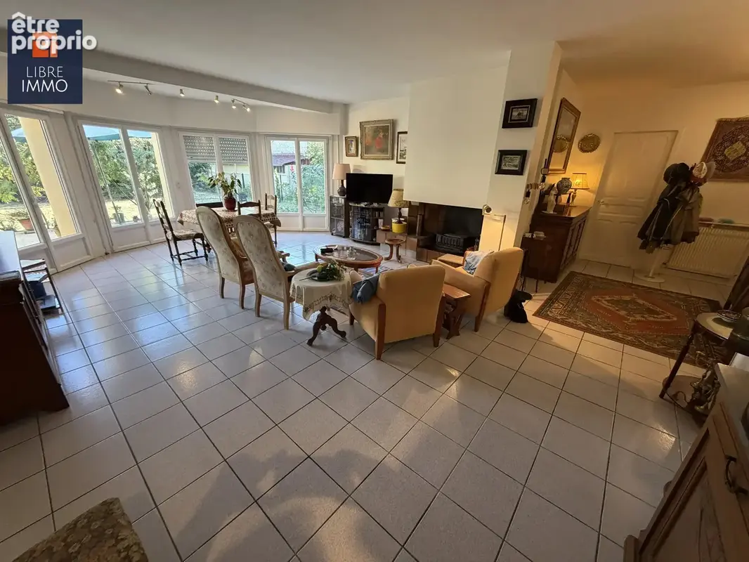 EXCLU ALLÉES DE MORLAAS, Bel appartement de 115 m² avec jardin à Pau - photo 3