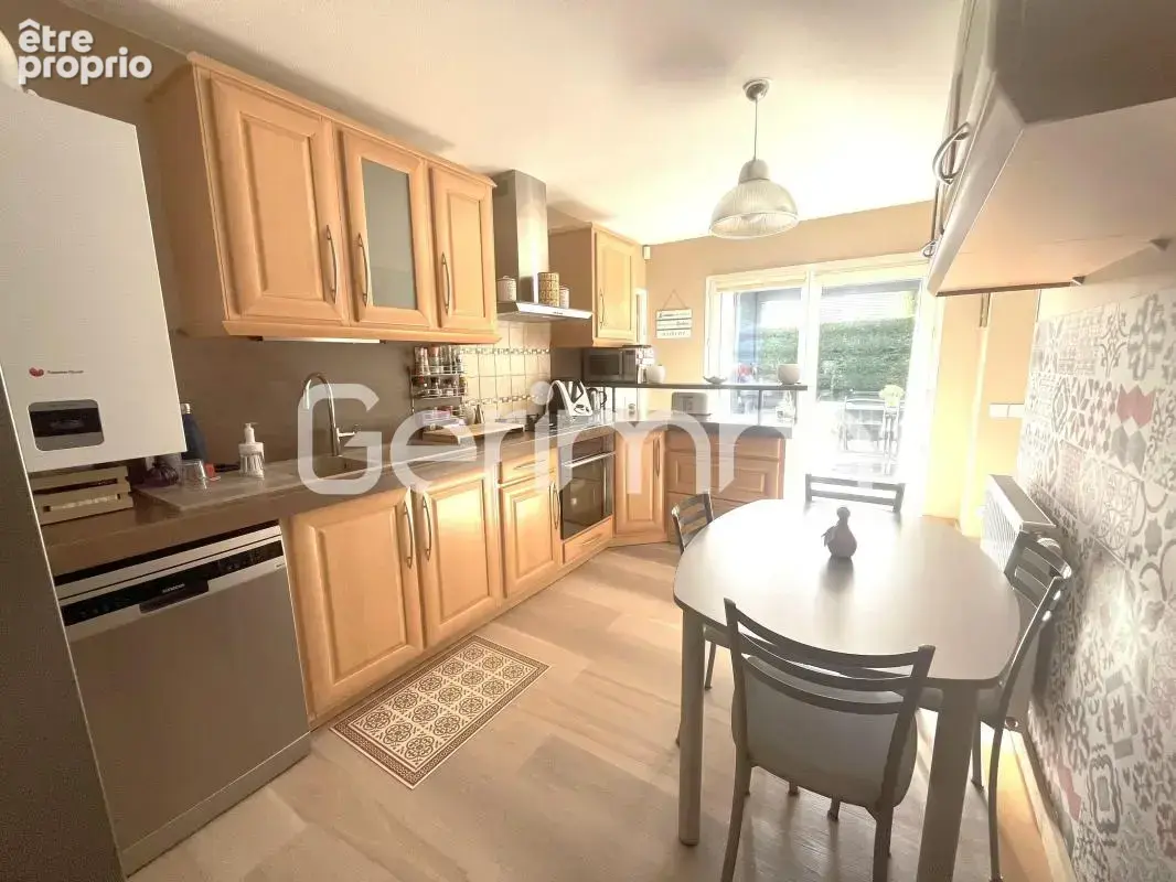Vente - Maison - 6 pièces + cuisine - 132 m² - 519 000 € - LA - photo 7