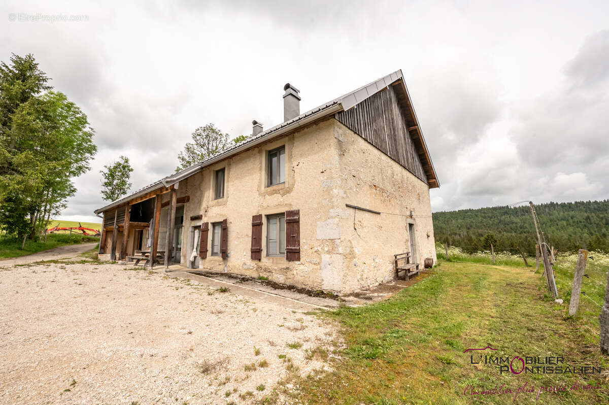 Maison à CHAUX-NEUVE