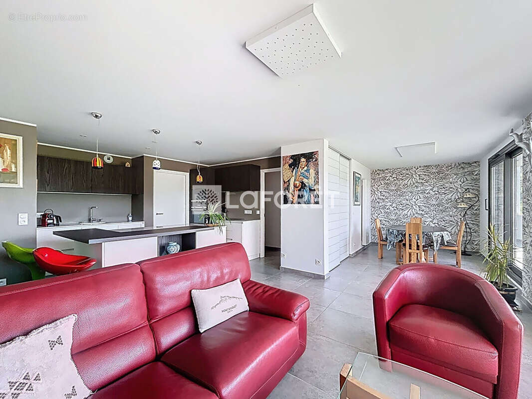 Appartement à SAINT-ALBAN-LEYSSE