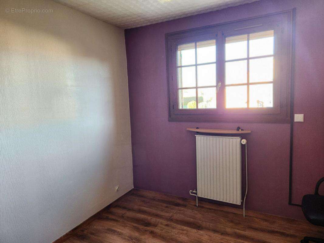 Maison à COURCELLES-SUR-SEINE