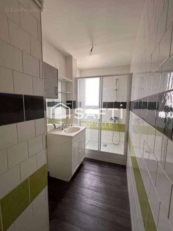 Appartement 64 m² à Saint-Andre-Les-Vergers  - photo 3