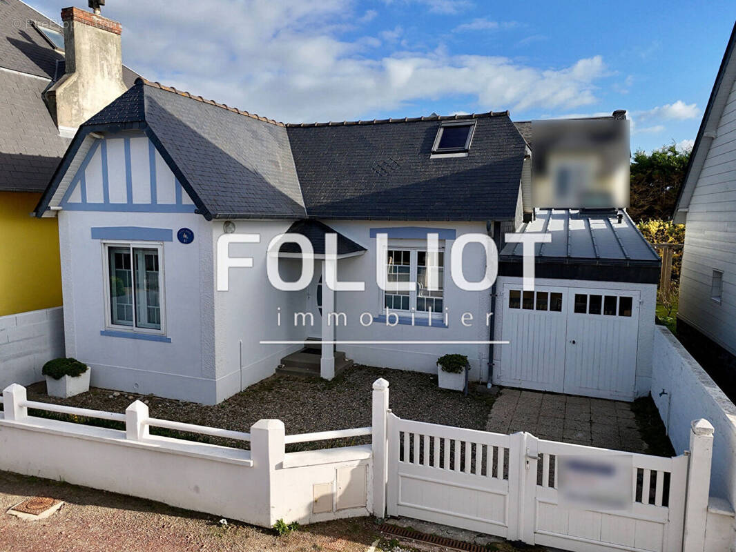 Maison à AGON-COUTAINVILLE