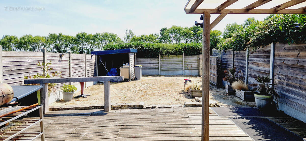 Maison à LA VILLE-ES-NONAIS