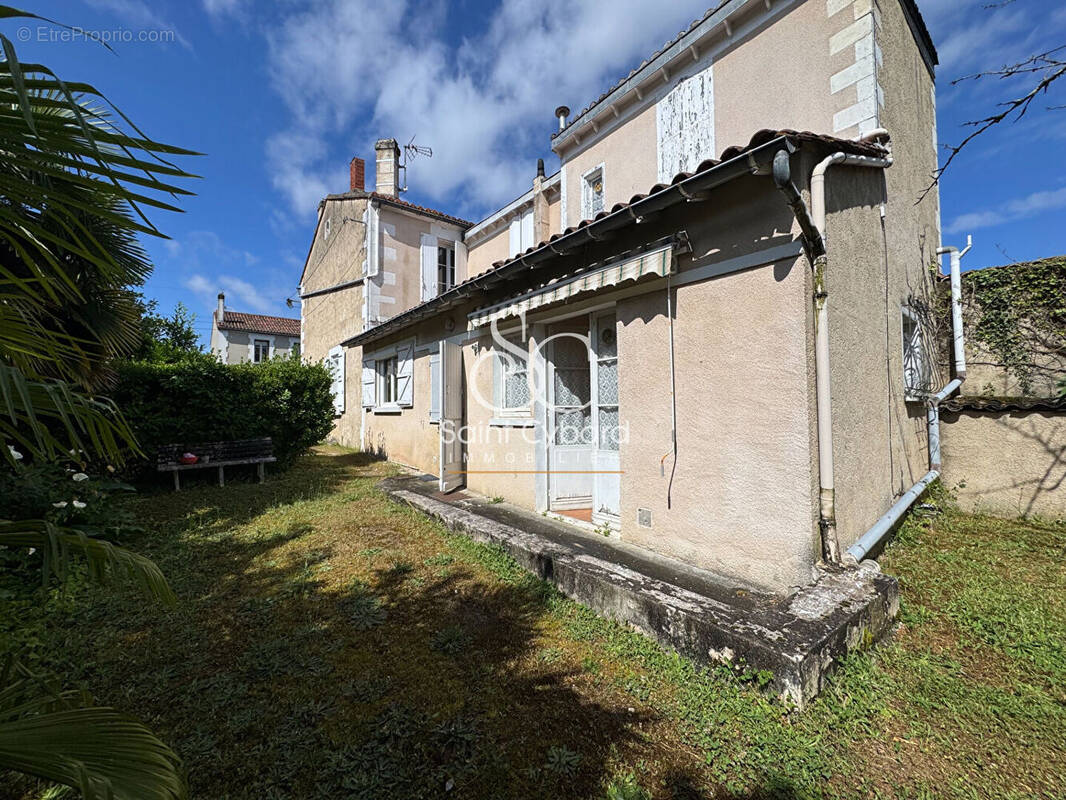 Maison à ANGOULEME