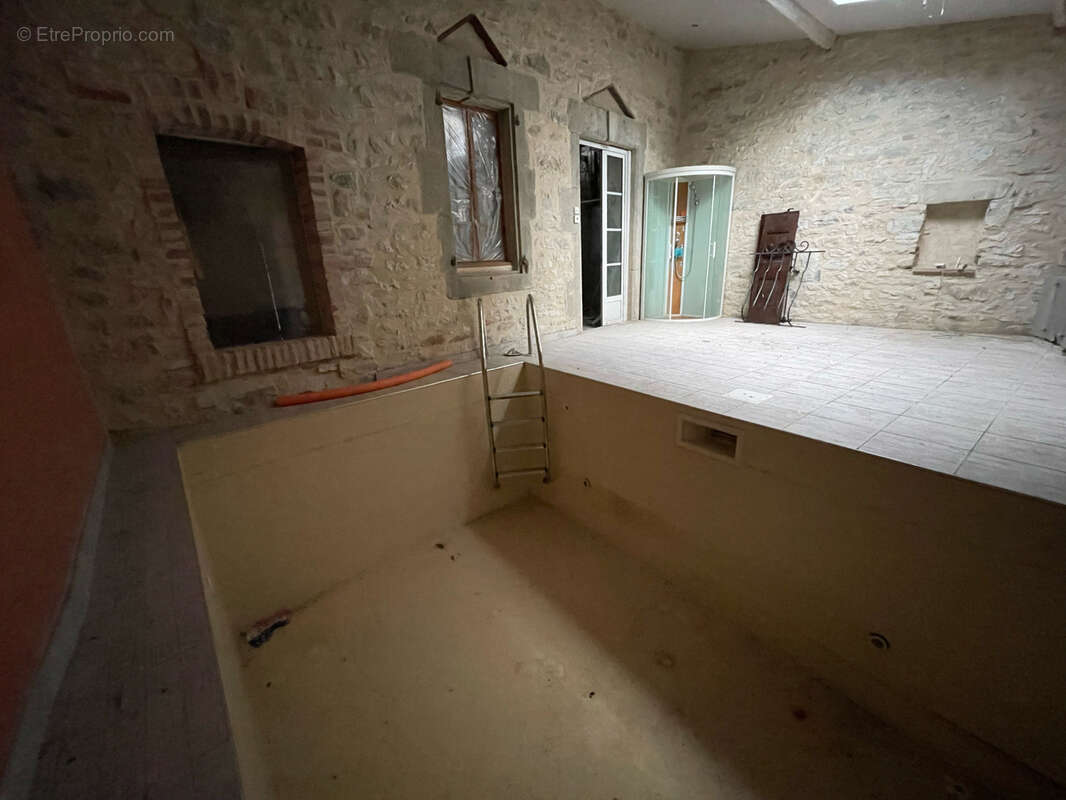 Maison à SAINT-JEAN-DE-SERRES