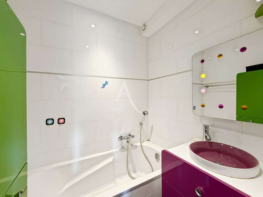 EXCLUSIVITÉ - Le Cannet - Maison familiale 6 pièces de 163m²- 5 chambres - jardin et garage - photo 13