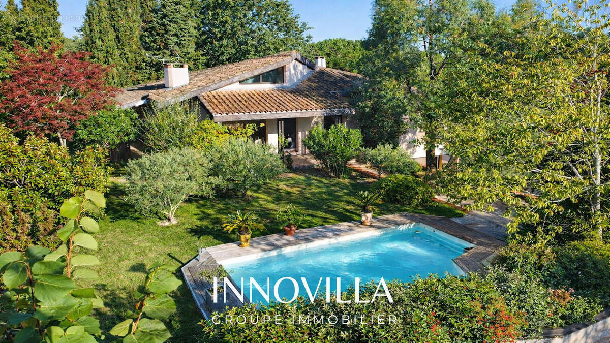 Maison à LAPEYROUSE-FOSSAT