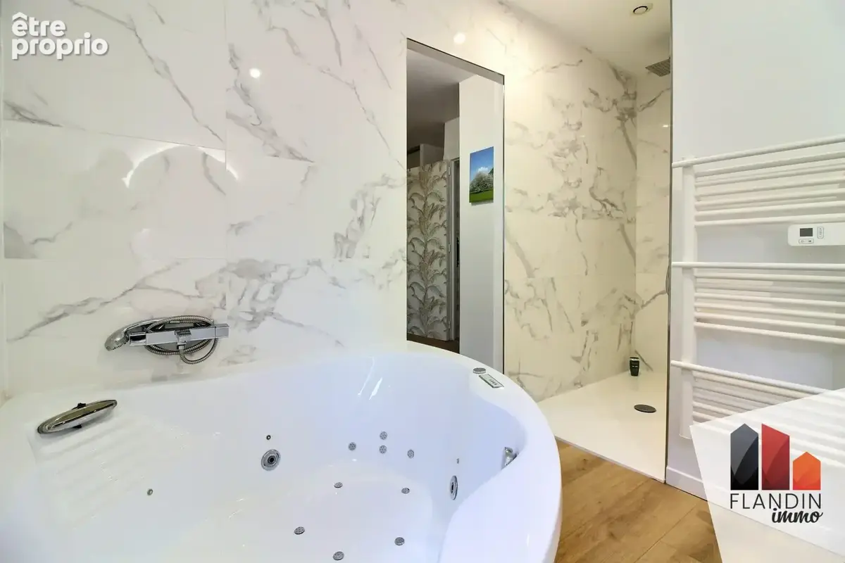 Maison 135 m² à Vernaison  - photo 5