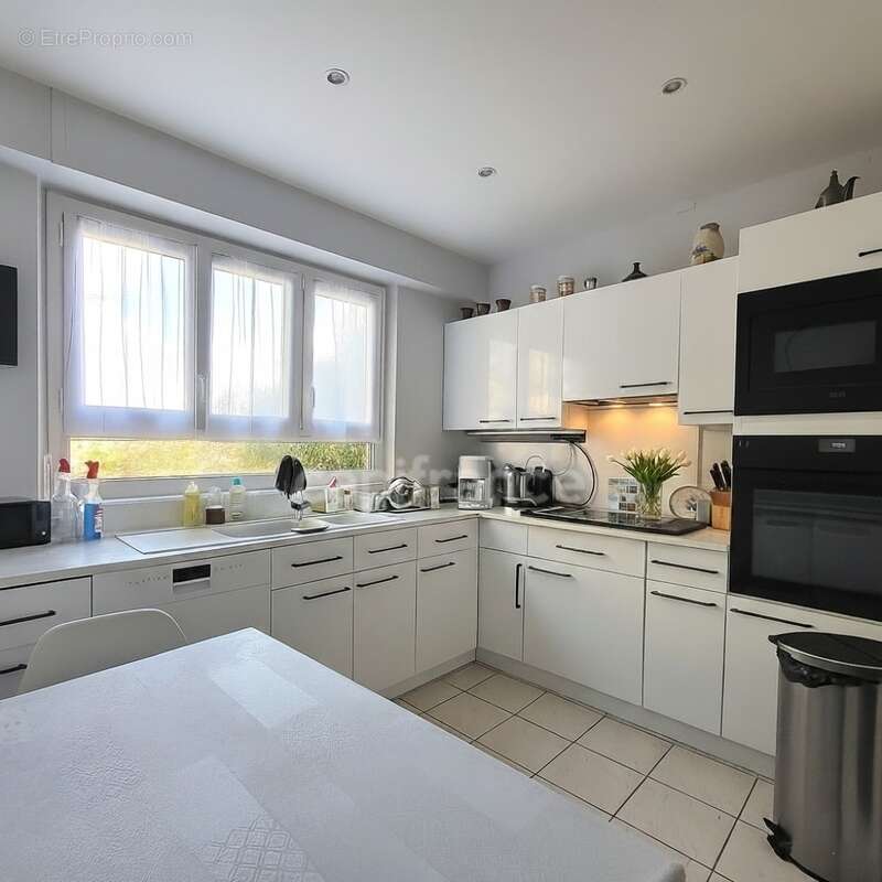 Appartement à CHILLY-MAZARIN