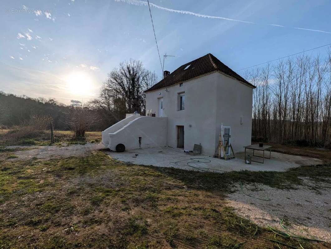 Maison à SAINT-CIRQ-MADELON