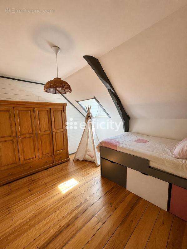 Maison 180 m² à Equemauville  - photo 12