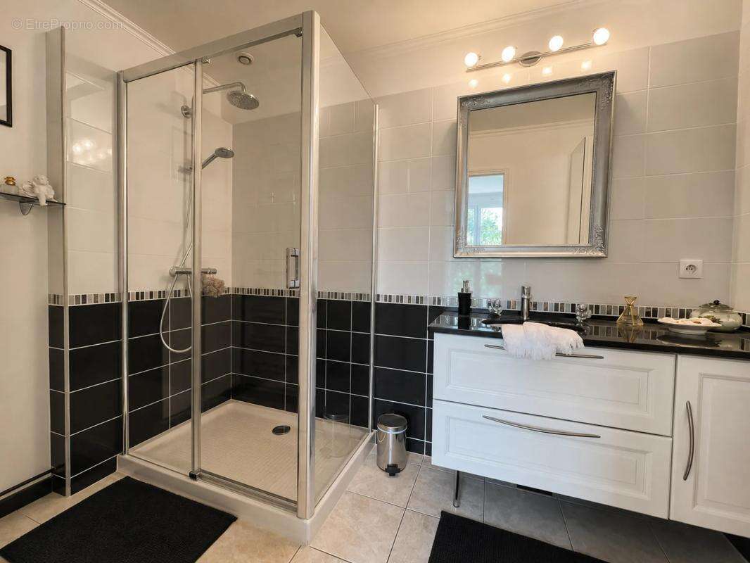 Maison de 166 m² avec grand atelier de 180 m² à côté d'Epernon - photo 12
