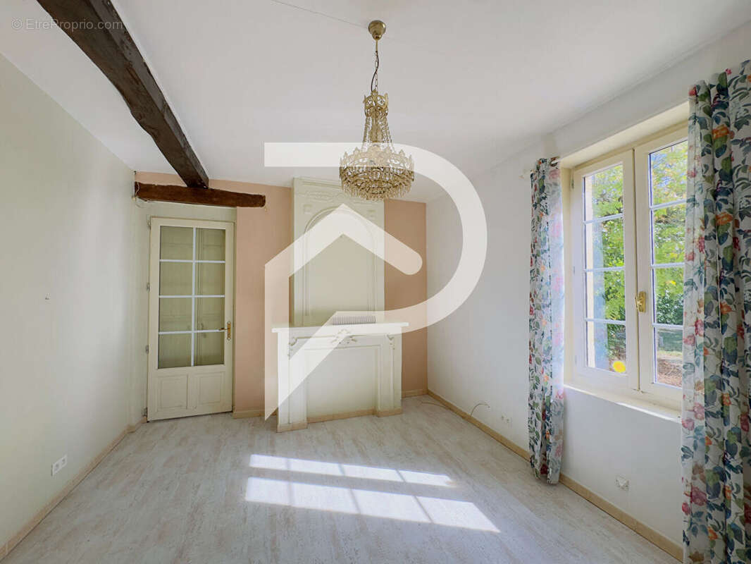 Maison à GAGEAC-ET-ROUILLAC