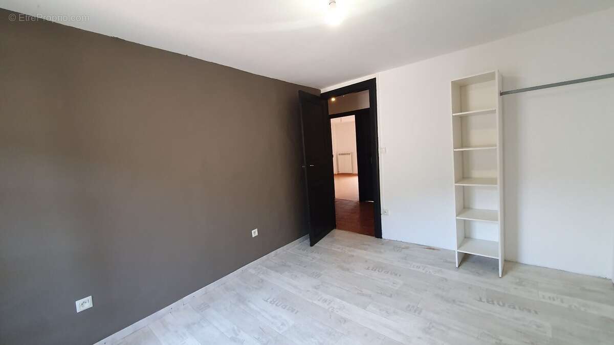 Maison à VILLEMAGNE-L&#039;ARGENTIERE