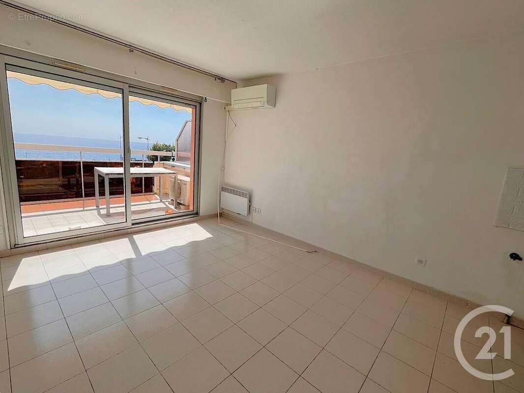 Appartement à ROQUEBRUNE-CAP-MARTIN