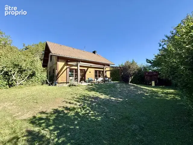 Maison à GRILLY