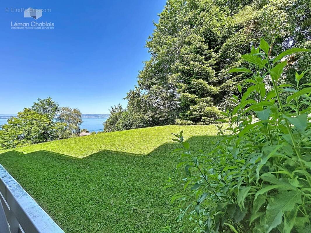 Appartement à EVIAN-LES-BAINS