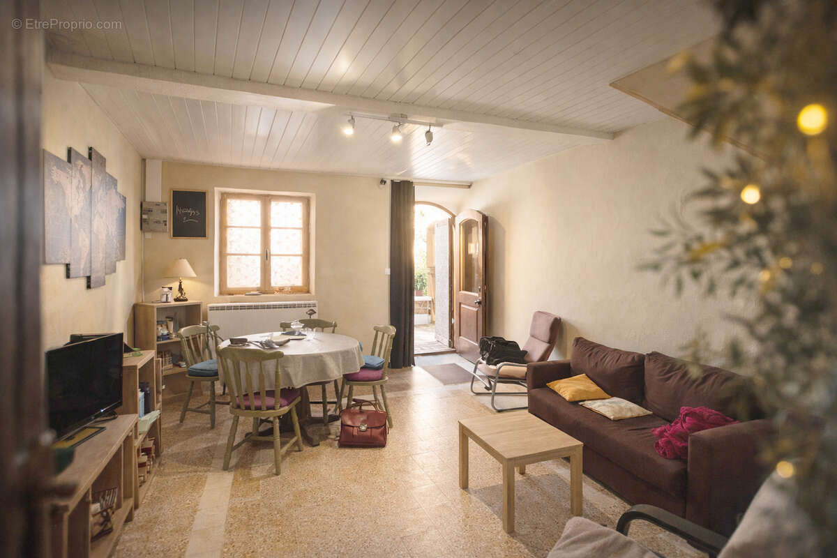 Maison à PEYRIAC-MINERVOIS