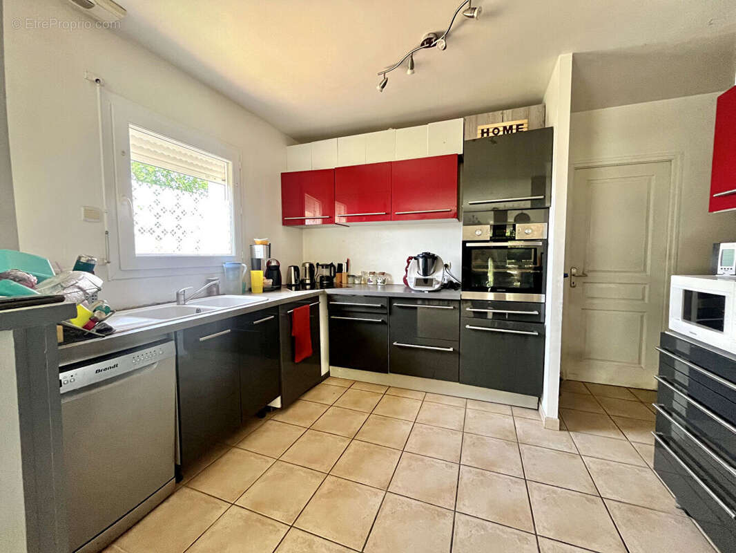 Maison à SAINT-ETIENNE-DE-MER-MORTE