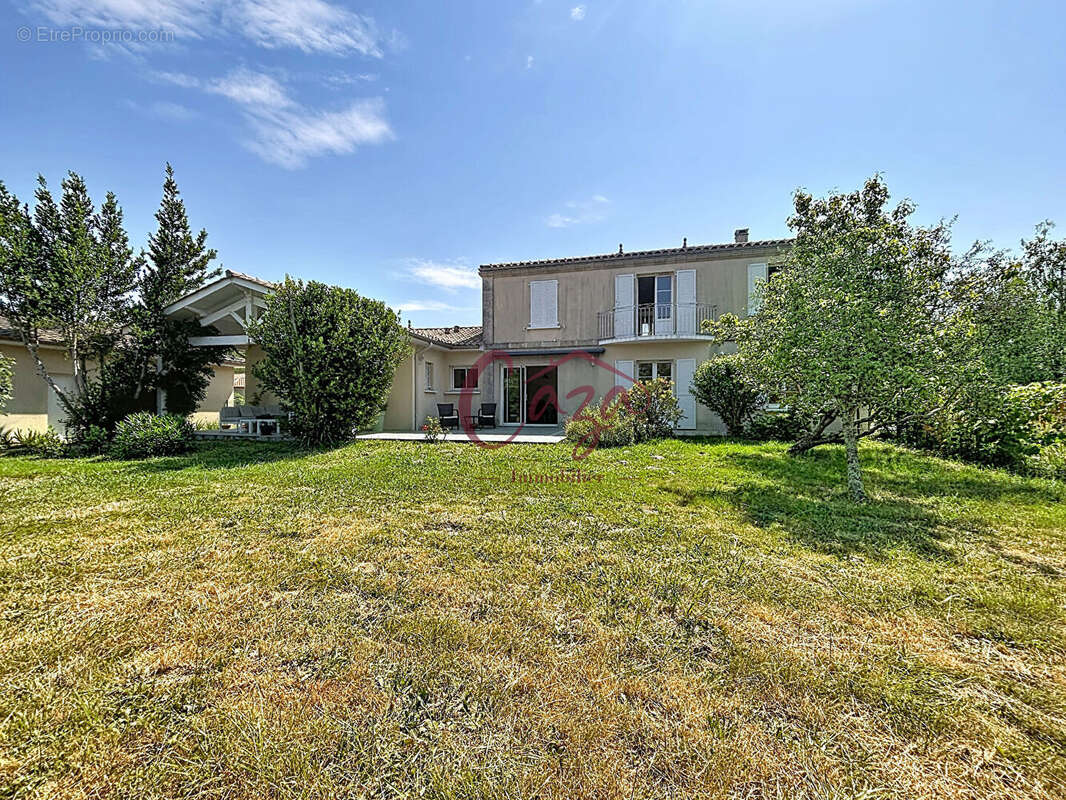 Maison à CAMBLANES-ET-MEYNAC