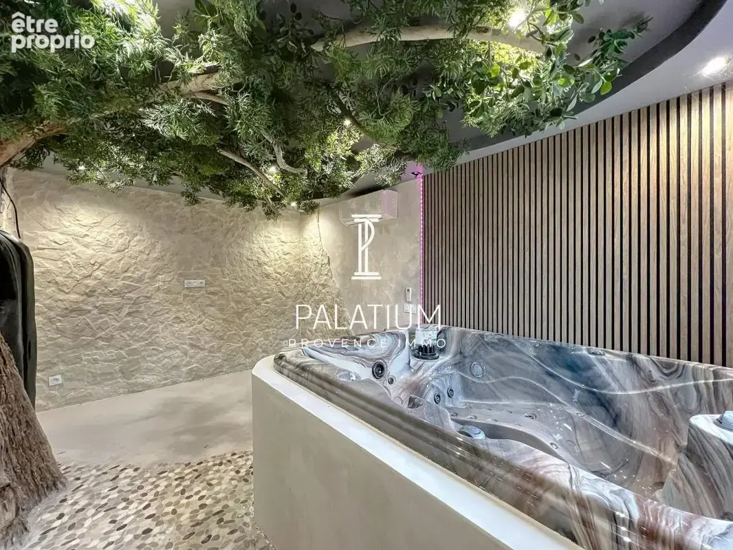 Appartement T2 entièrement rénové de 34 m² – L'Isle-sur-la-Sorgue, projet atypique - photo 11