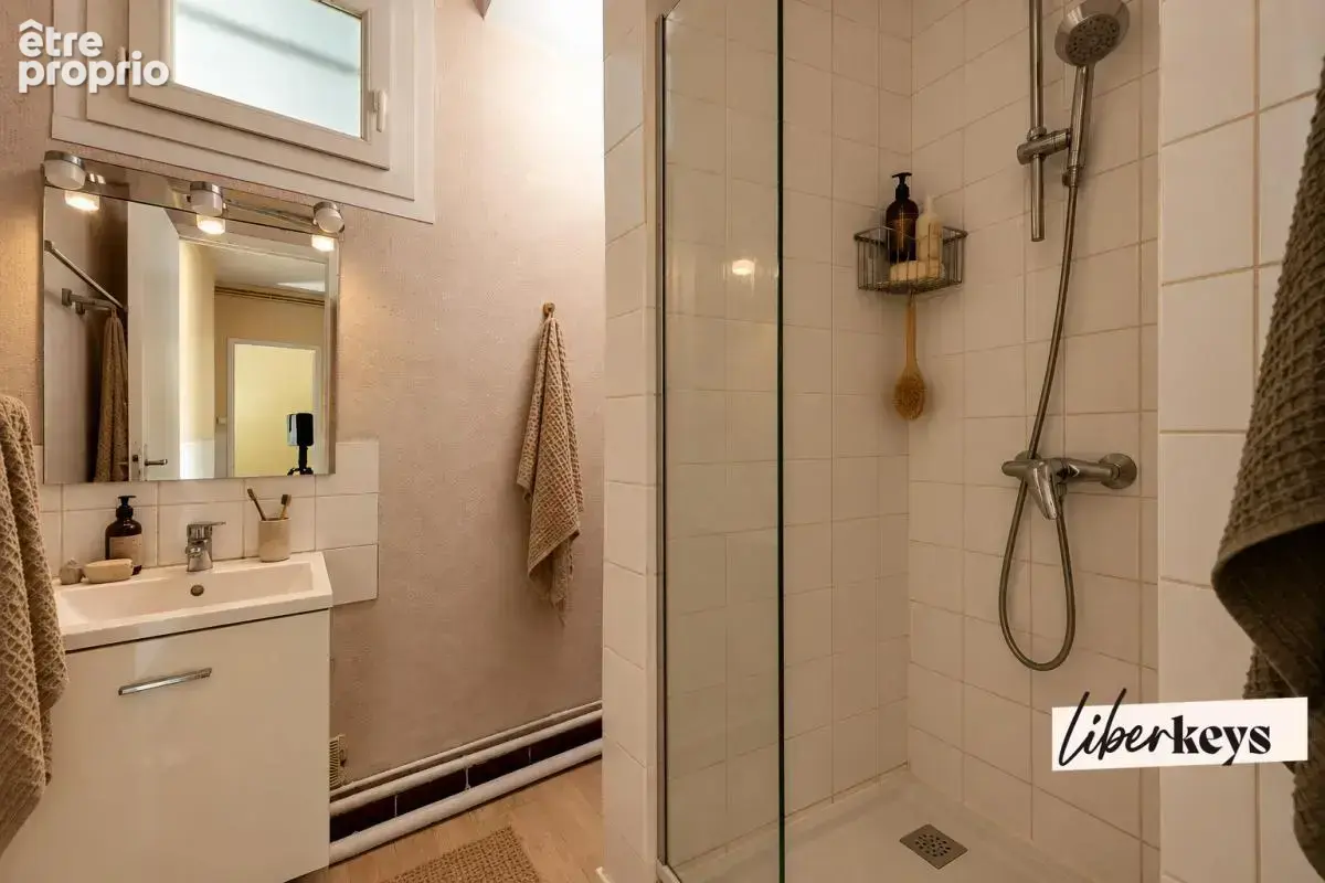 Appartement T3 de 67 m² avec garage fermé – Grand Rond, à deux pas du Jardin des Plantes - photo 6