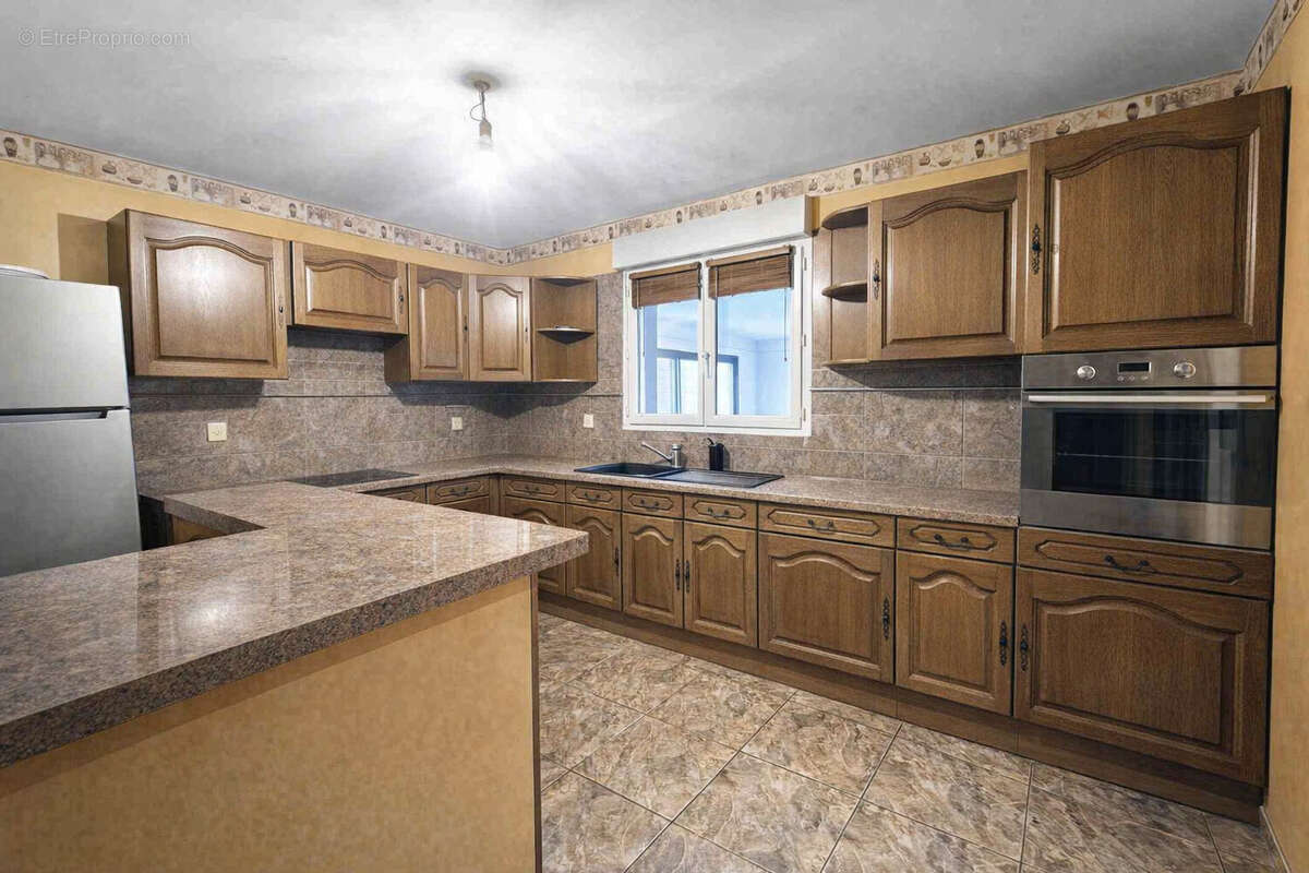 Maison à POUILLY-SUR-SAONE