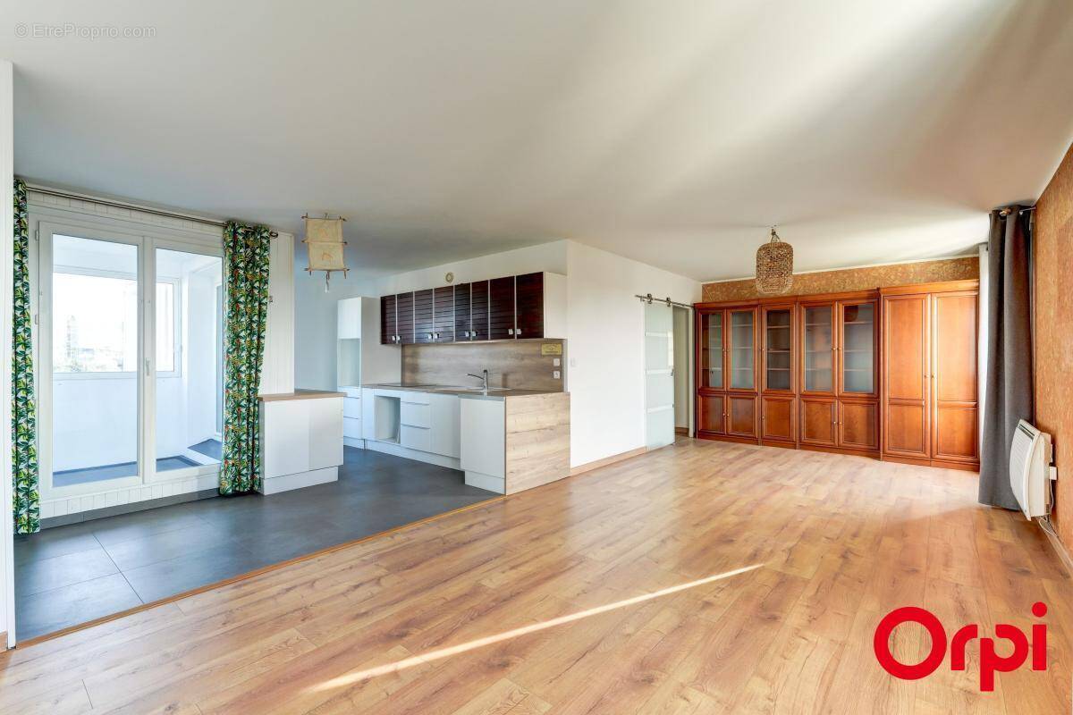 Appartement à VENISSIEUX