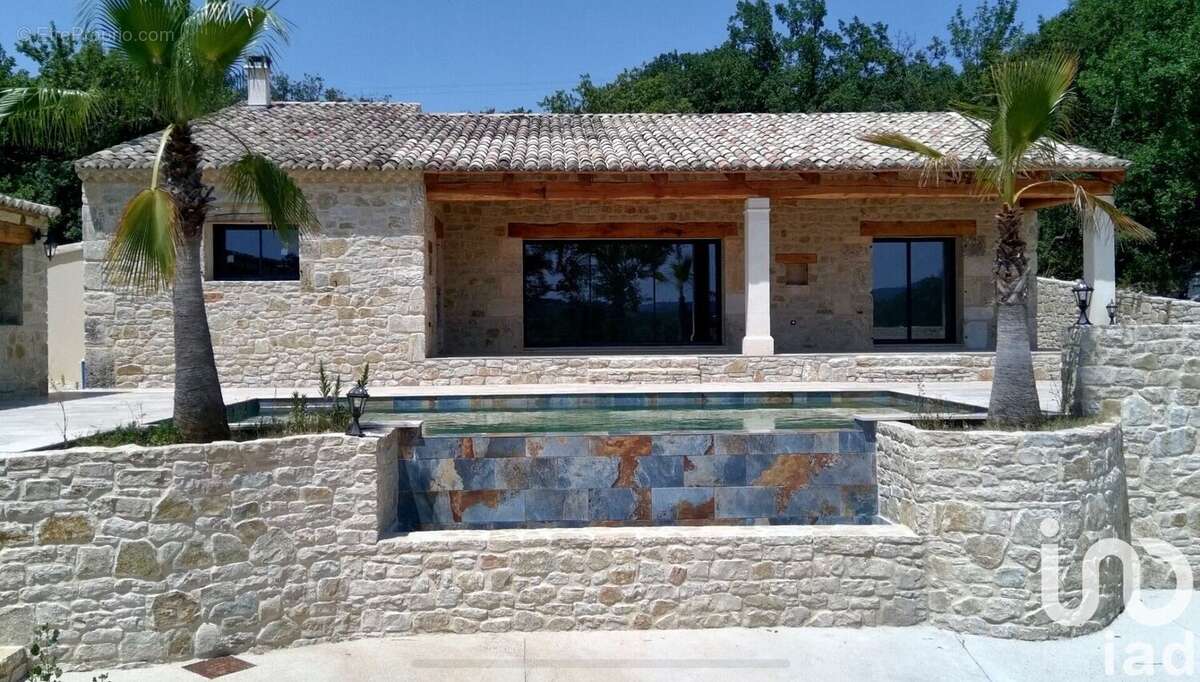 Photo 2 - Maison à GOUDARGUES