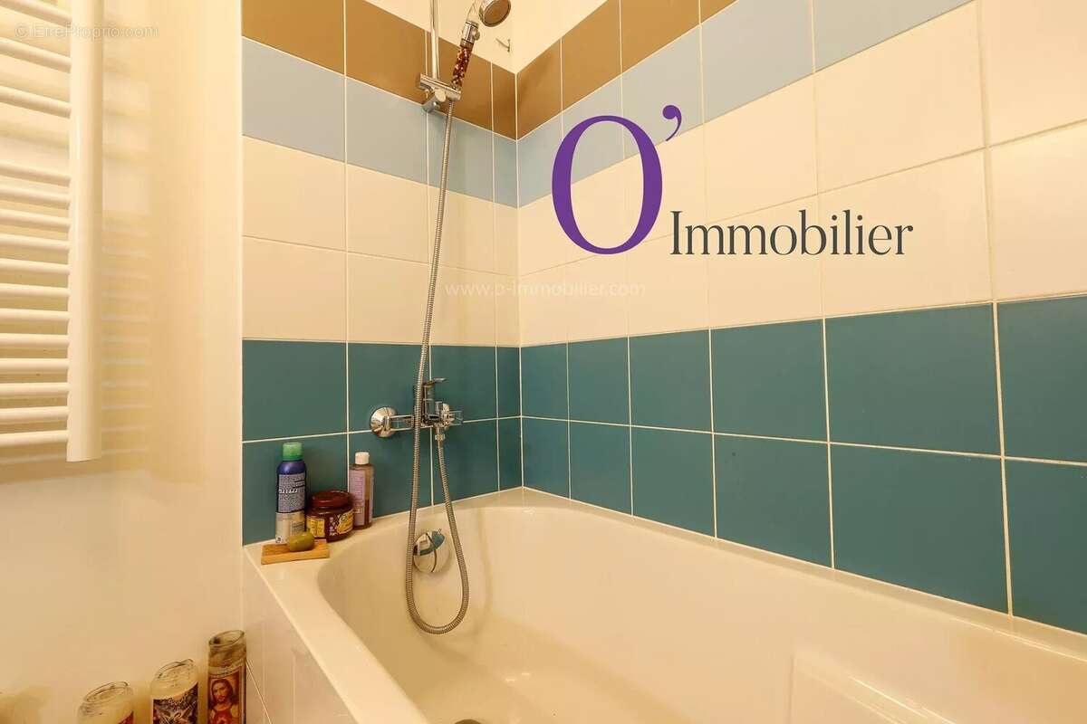 Appartement à PARIS-20E