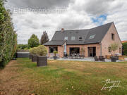Maison à CAMPHIN-EN-PEVELE