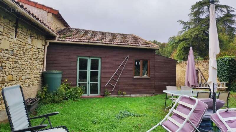 Maison de caractère-135 m2-Terrain-Brion près Thouet (79) - photo 3