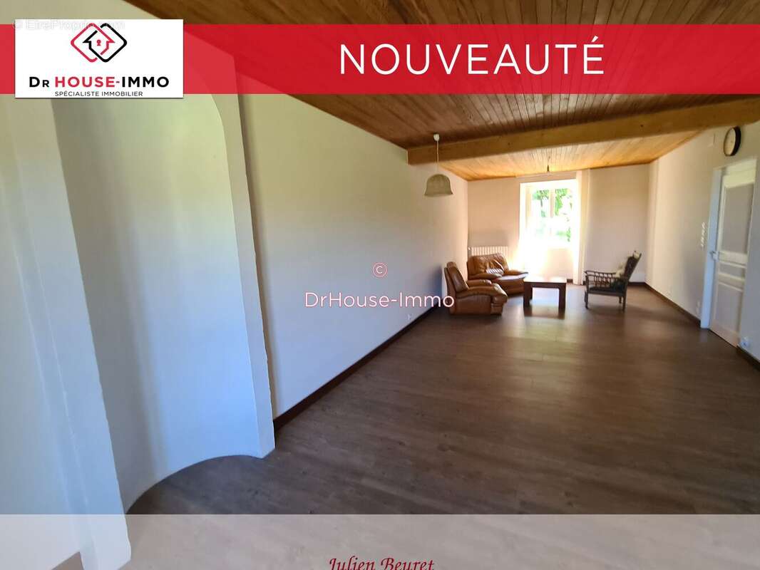 Maison à HUANNE-MONTMARTIN