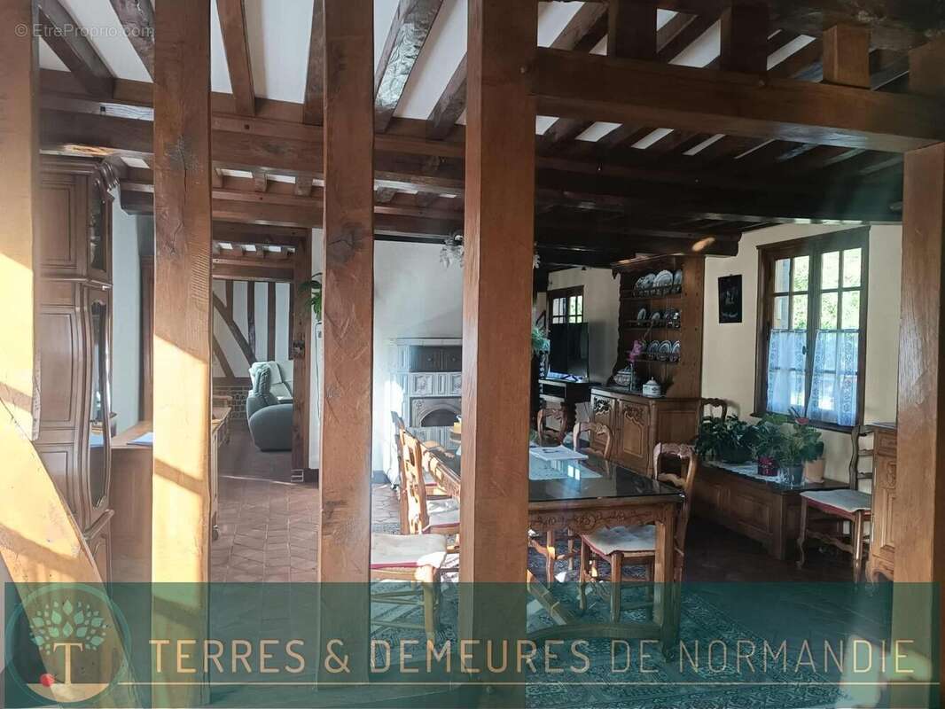 Maison à CORMEILLES