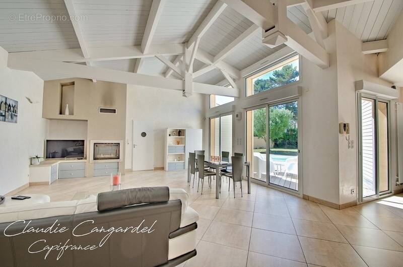 Maison à DOMPIERRE-SUR-MER