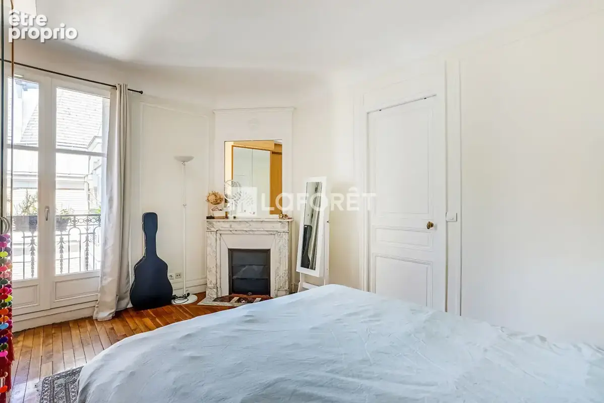 Square La Fontaine / Appartement 2 pièces de 50 m² /Vendu loué - photo 5