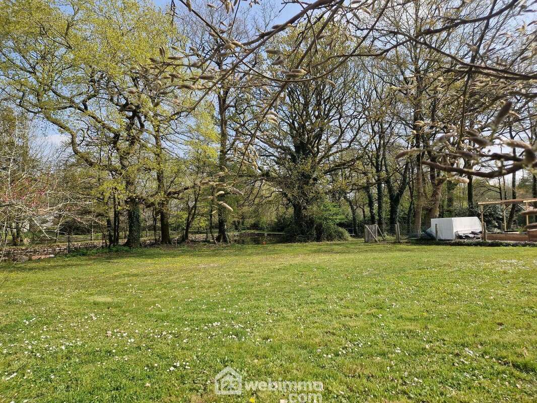 Terrain à VENANSAULT